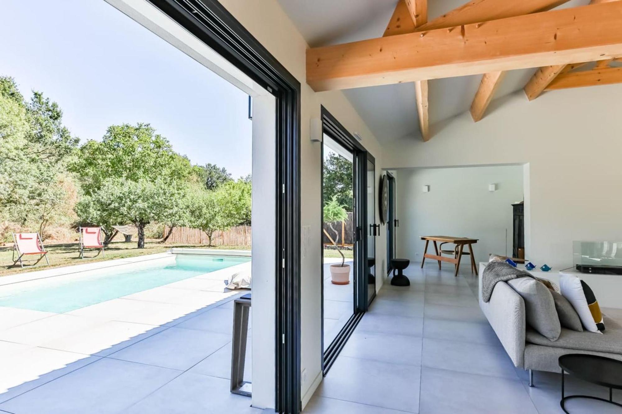 Très jolie maison familiale avec piscine Bois-de-Cené Esterno foto