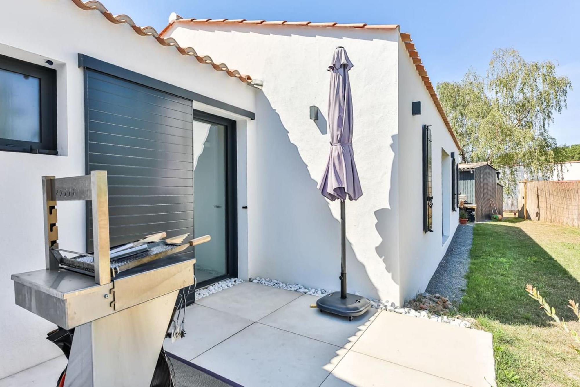 Très jolie maison familiale avec piscine Bois-de-Cené Esterno foto